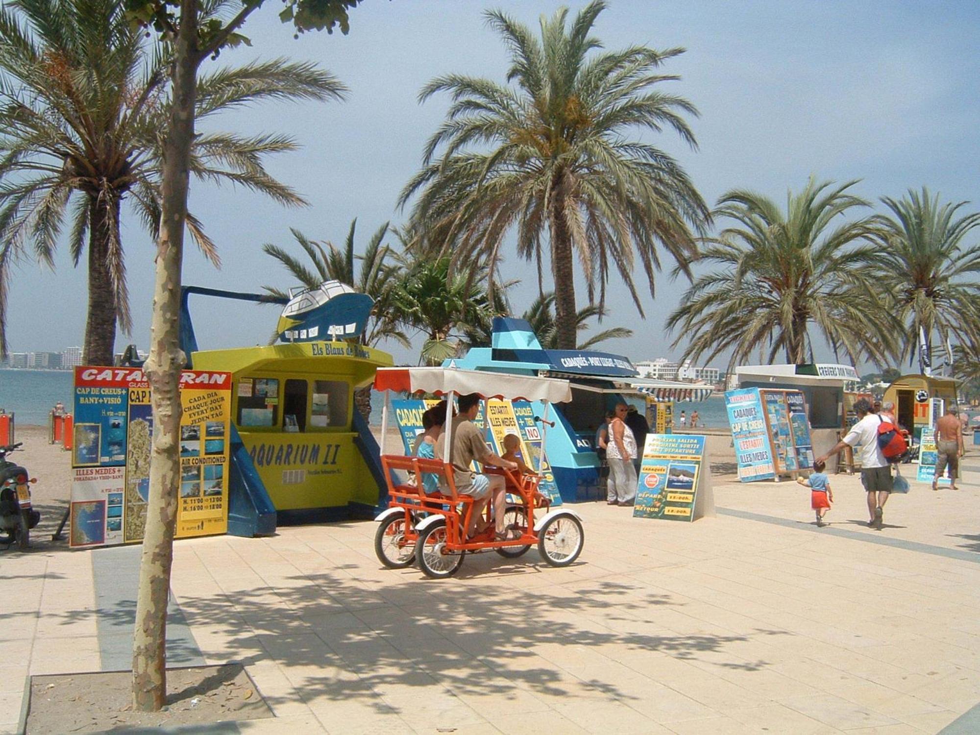 Canyelles Platja Hotel Roses Exterior photo