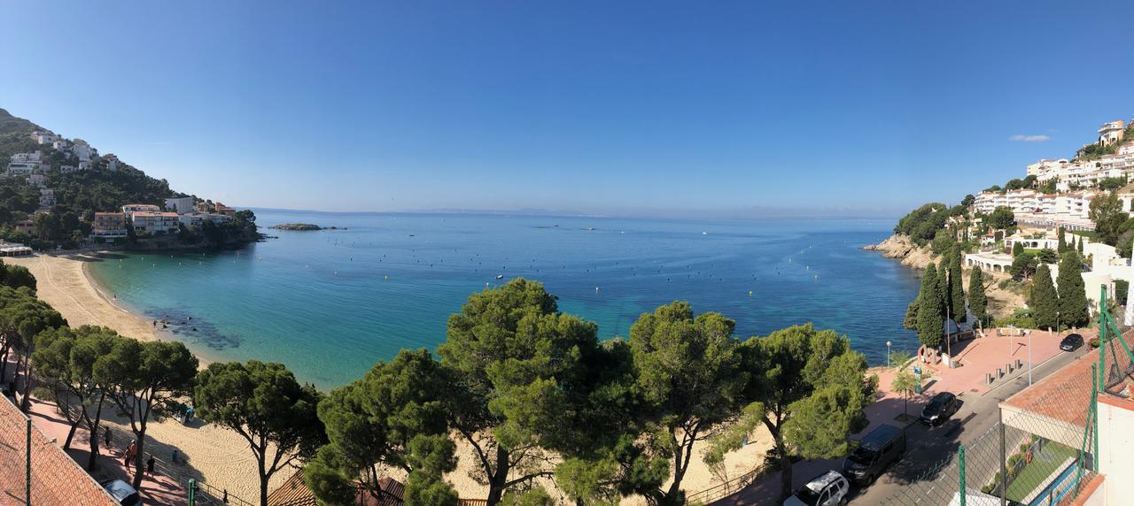 Canyelles Platja Hotel Roses Exterior photo